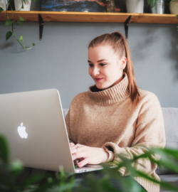 COPYWRITING PSANÍ, KTERÉ VYDĚLÁVÁ (1) Anna_Jarmarova u počítače